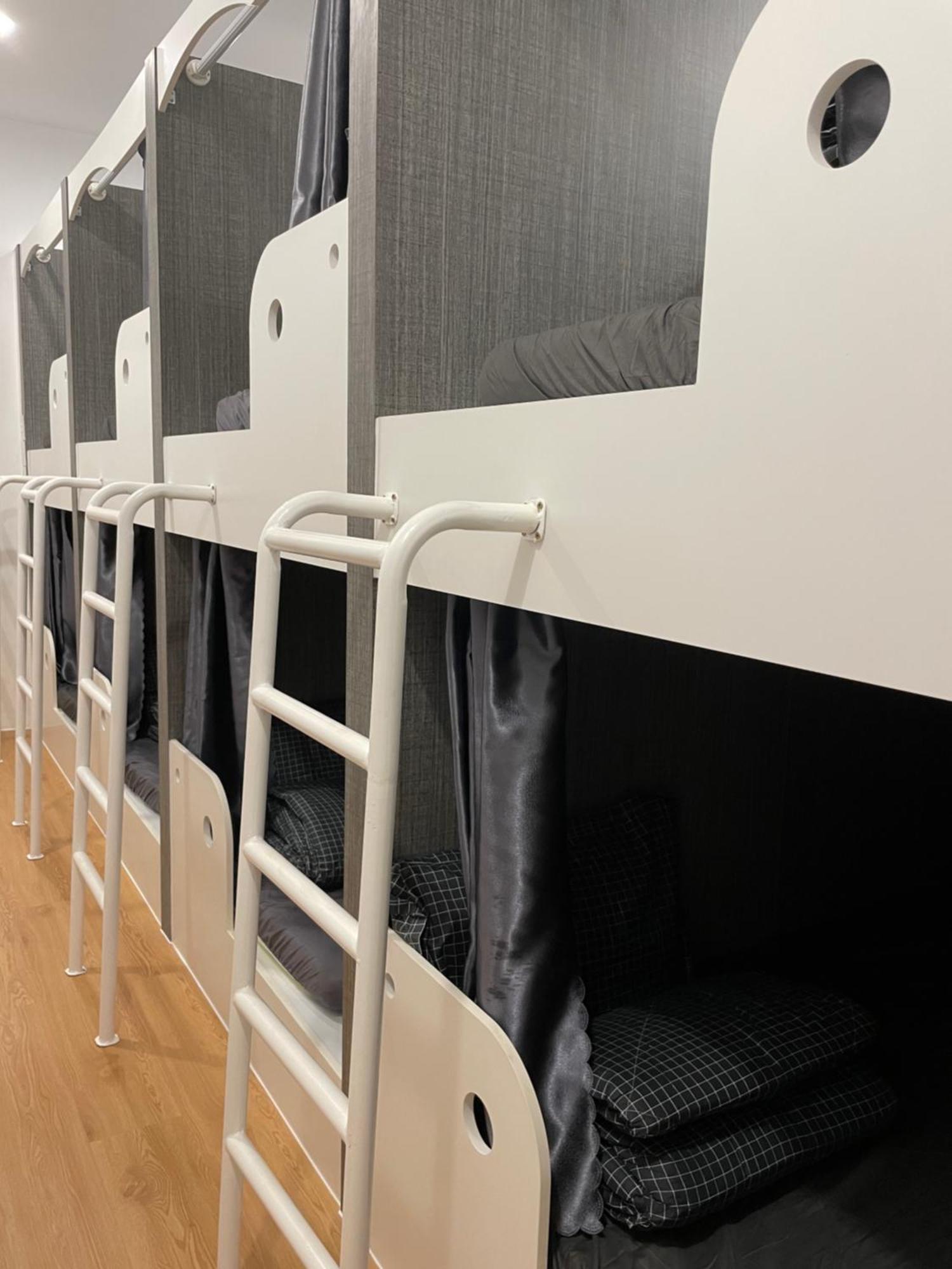 Alphabet Home Capsule مدينة هوشي منه المظهر الخارجي الصورة